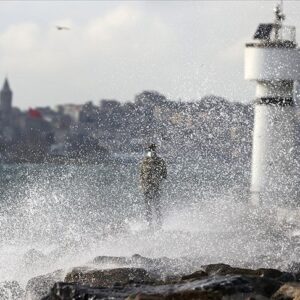 istanbul valiliginden kuvvetli ruzgar ve firtina uyarisi 28Enc4dY
