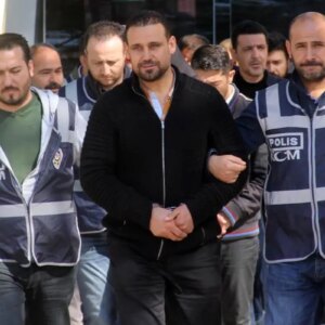 sahte diploma skandalinda kan donduran detaylar depremde olen avukatlara 9JxMRuAH