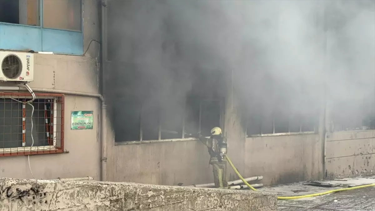 bayrampasada yangin panigi HLvFdk8X