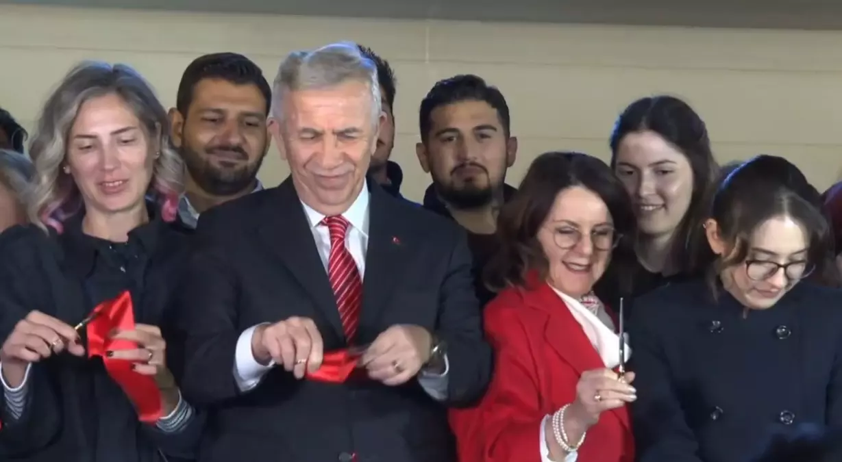 cumhuriyet icin yeni akademi acildi KtY3WDdM.jpg