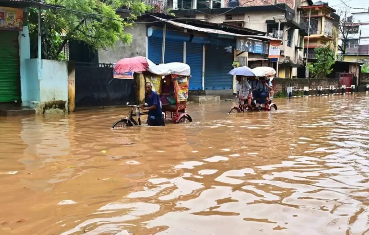 darjeelingde sel felaketi 18 olu XZSXKWc2