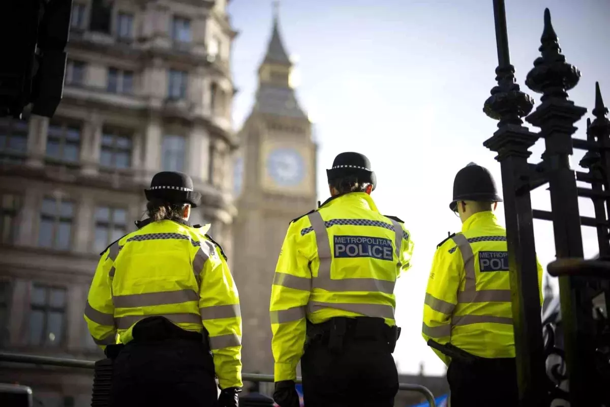 londrada dronlar acil durum mudahalelerinde kullanilmaya baslandi HPxA5hiN.jpg