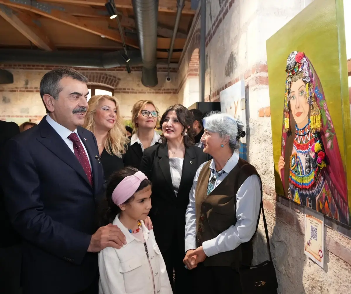 milli egitim bakani tekin evliya celebinin izinde sergisini ve rami bilim senligini ziyaret etti zqKenQL8.jpg