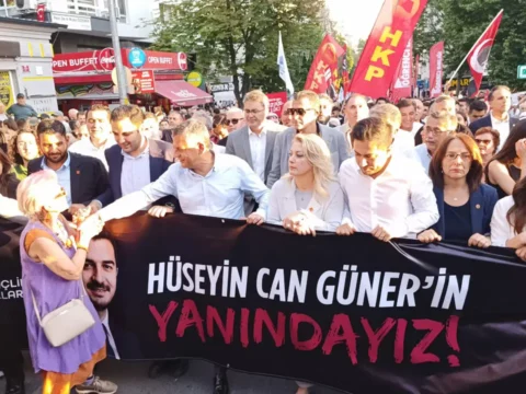 Gozaltina alinan cankaya belediye baskani gunere destek yuruyusu ozgur ozel partimizin evladina sahip cikmaya TnGJSZqc