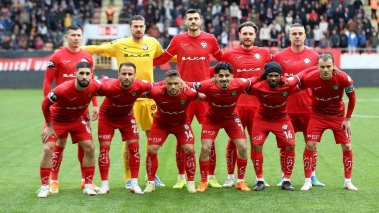 Çorum FK’yı Süper Lig’e çıkardılar: Karşılığını acı bir şekilde aldılar